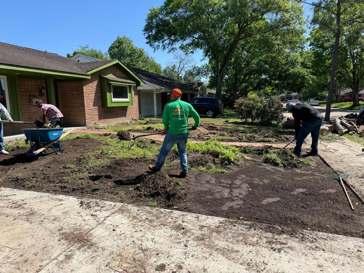 Job photograph from an EG Tree Services landscaping and property improvement job in the Cleveland, Texas area