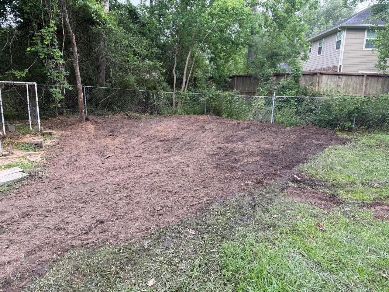 Job photograph from EG Tree Services tree work in the Cleveland, Texas area
